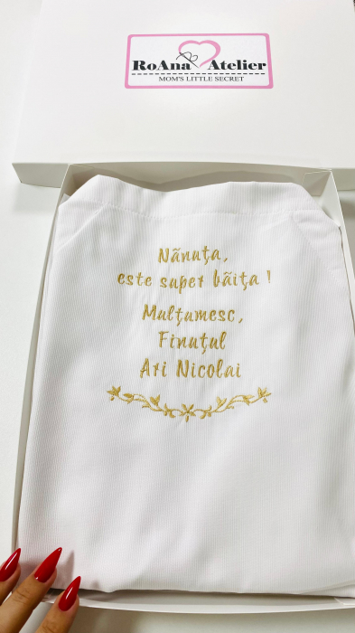 Sort alb pentru Nana personalizat [3]