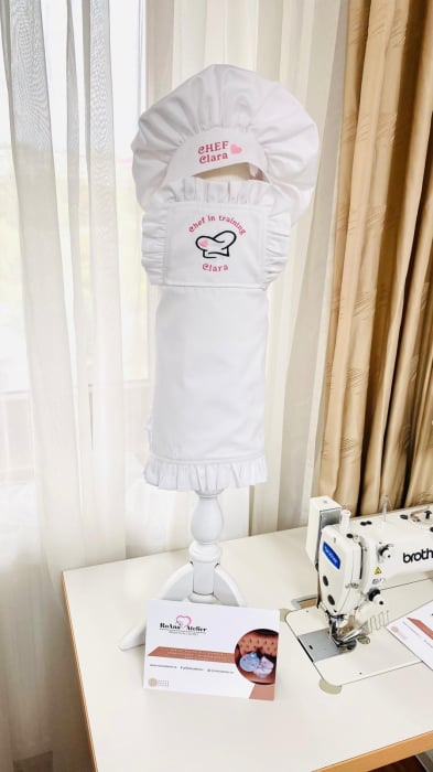 Sort alb si boneta pentru copil personalizate [1]