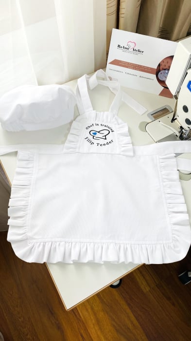 Sort alb si boneta pentru copil personalizate [3]