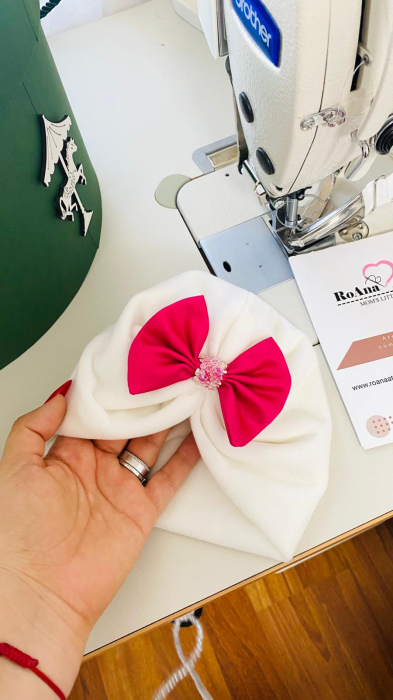 Turban bebe catifea alba fundita fucshia [2]