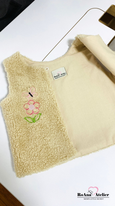 Vesta blanita floricica [2]