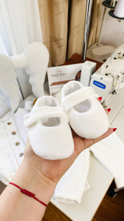 Costum Botez din catifea alba cu Aripi Ingeras personalizat [3]