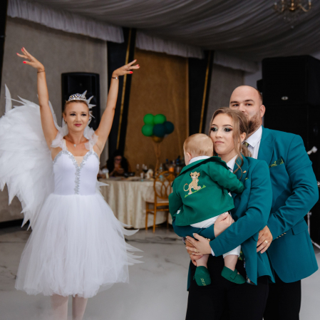 Costum Botez Stofa Verde cu Alb sacou si aripi [9]