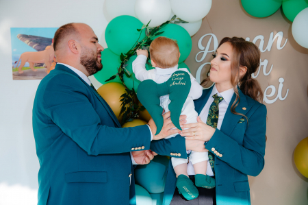 Costum Botez Stofa Verde cu Alb sacou si aripi [8]