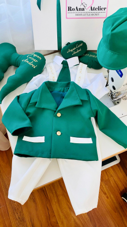 Costum Botez Stofa Verde cu Alb sacou si aripi [4]