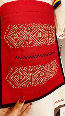 Costum traditional Mariuca [4]