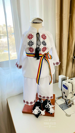 Costumas Botez Traditional