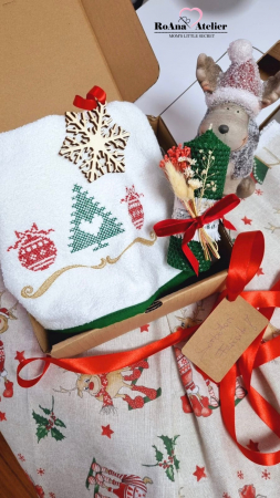 Cutie Cadou Bradut si Globuri [1]