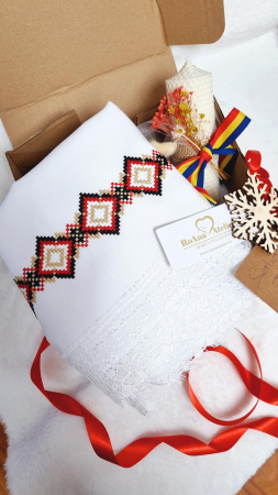 Cutie Cadou Model Traditional [1]