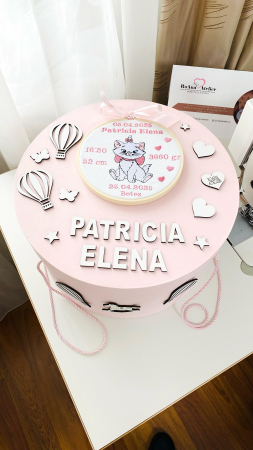 Cutii Trusou Botez - Cutie Trusou Roz Pisica Marie gherghef brodat