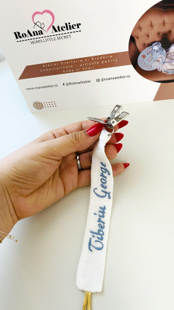 Lantisor din muselina pentru suzeta personalizat cu nume [0]