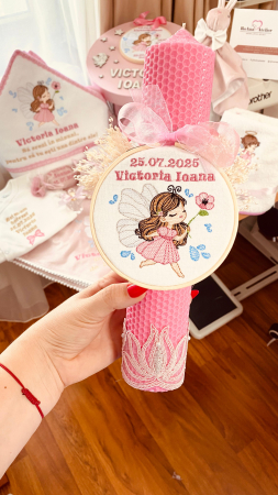 Lumanare Botez roz cu gherghef Zana Fluturas [1]