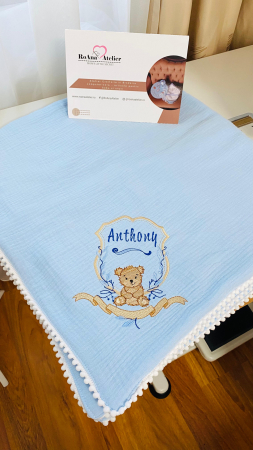 Paturici Bebelusi - Paturica bebe muselina bleu Ursulet personalizata cu nume