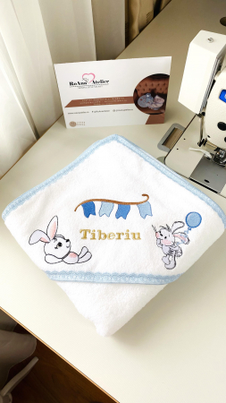 Prosoape brodate - Prosop cu capison Iepurasi personalizat cu nume