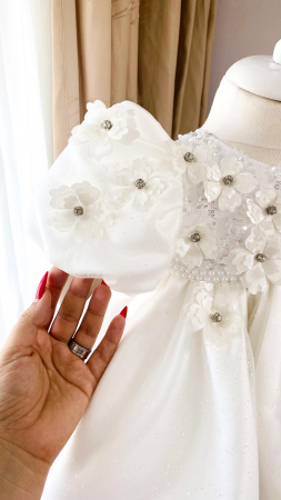 Rochita alba Sophia cu funda supradimensionata [6]