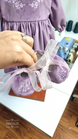 Rochita Amalia mov cu botosei [2]