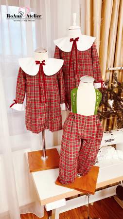 Rochita carouri cu guleras alb [7]