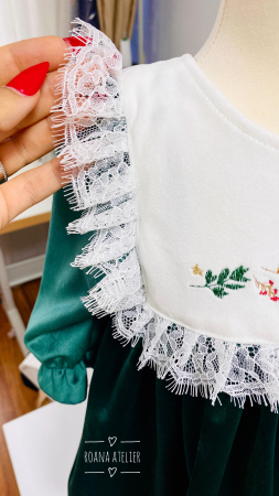 Rochita Craciun Emerald Dream [6]