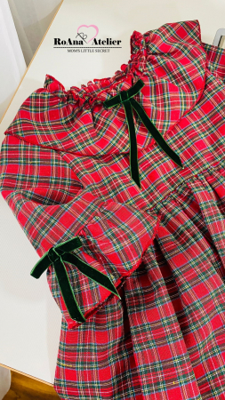 Rochita rosie in carouri [2]