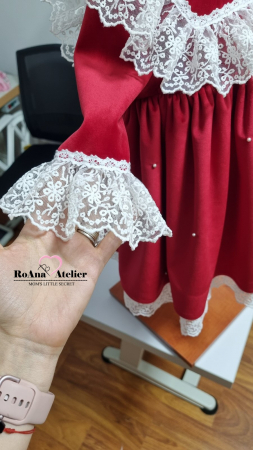 Rochita Ruby Velvet [2]