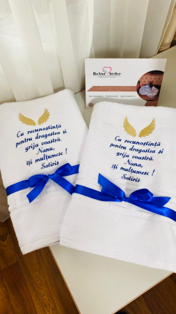 Pentru Nana Moasa - Set Prosoape Mari Brodate Aripi personalizate