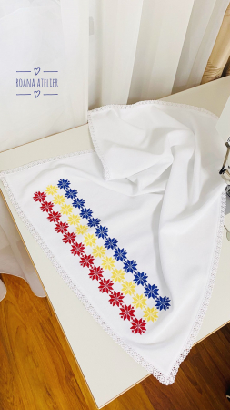 Stergar alb brodat [1]