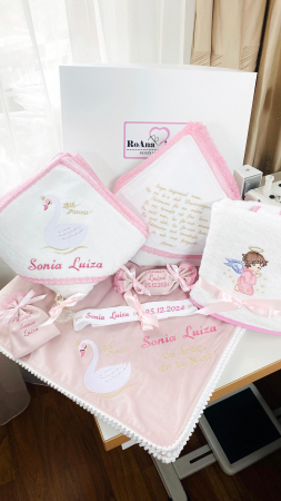Trusouri Botez Catifea - Trusou Botez Lebada Roz 8 piese