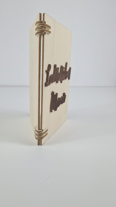 Felicitare din lemn „La Mulți Ani, Mamă!” – Cadou personalizat cu poză [3]