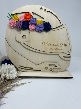 Cadouri Personalizabile - Cască personalizată din lemn,cu flori de fetru
