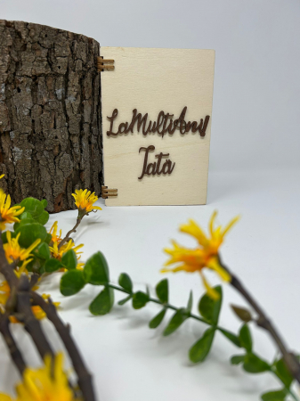 Cadouri Personalizabile - Felicitare din lemn „La Mulți Ani, Tată!” – Cadou personalizat cu poză