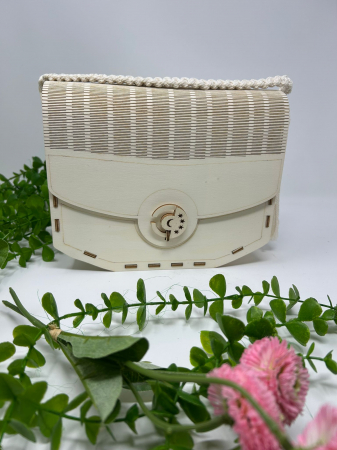 Produse debitate la laser - Geantă de mână elegantă eco-friendly – stil, rafinament și responsabilitate față de mediu