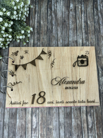 Nuntă Botez Aniversare - Guestbook personalizat din lemn pentru majorat – gravat laser