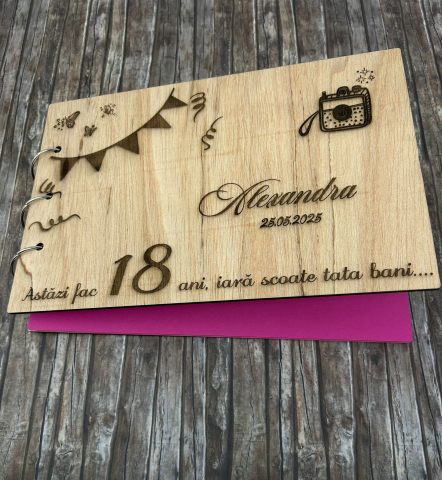 Guestbook personalizat din lemn pentru majorat – gravat laser [2]
