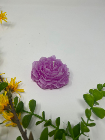 Lumânare Parfumată Mov – Formă de Floare | Design Inedit [1]