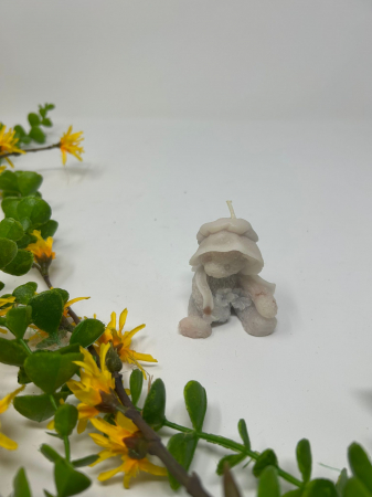 Lumânări - Lumânare Parfumată Ursuleț – Figurina Adorabilă pentru Decor și Cadou