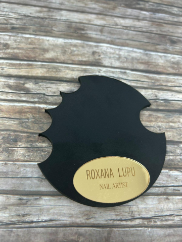 Plăcuță personalizată manichiură Nail Tech – Suport metalic profesional pentru tehnicieni unghii [1]
