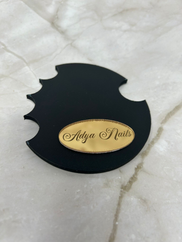 Plăcuță personalizată manichiură Nail Tech – Suport metalic profesional pentru tehnicieni unghii [3]