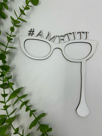 Nuntă Botez Aniversare - Props în formă de ochelari,cu textul ,,#Amețit" din MDF