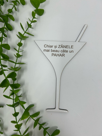 Nuntă Botez Aniversare - Props în formă de pahar de cocktail din MDF