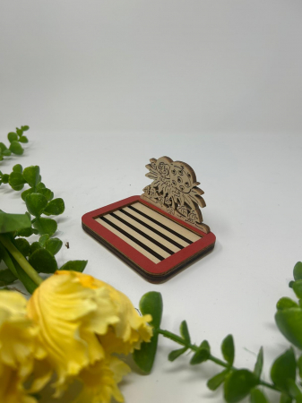 Săpunieră din lemn Buburuză cu model floral – suport săpun pentru baie [1]