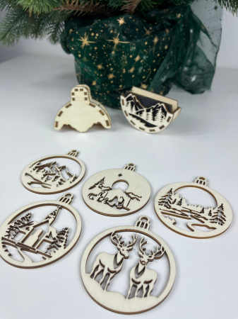 Decorațiuni de Crăciun - Set 5 globuri cu o cutie personalizată
