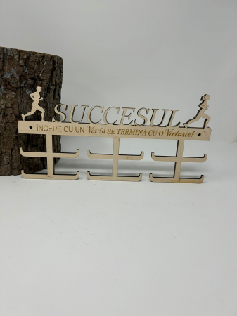 Medalii si Trofee - Suport Medalii ,,Succesul incepe cu un vis si se termina cu o victorie''