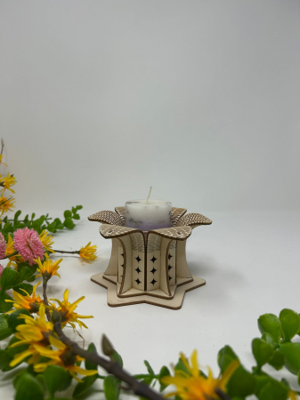 Suport pentru lumânare în formă de floare [1]