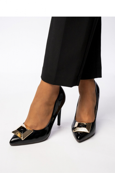 pantofi eleganți PRESTIGE BLACK cu toc înalt și detalii aurii [2]