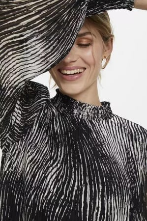 Bluză office femei Kajenny Kaffe, elegantă crem-negru, perfectă pentru birou și ocazii profesionale Bluze și cămăși - Bluză office femei Kajenny Kaffe, elegantă crem-negru, perfectă pentru birou și ocazii profesionale