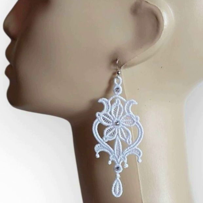 Cercei Candelabru Albi Brodati [2]