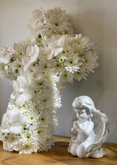 Aranjament funerar Cruce cu crizanteme si vanda [3]