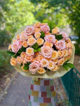 Pentru mine - Buchet de trandafiri “Peach Romance” Rodyolla
