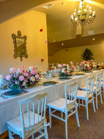 Aranjament floral pastel din ranunculus, liliac, garoafe, trandafiri memory, gerbera [1]