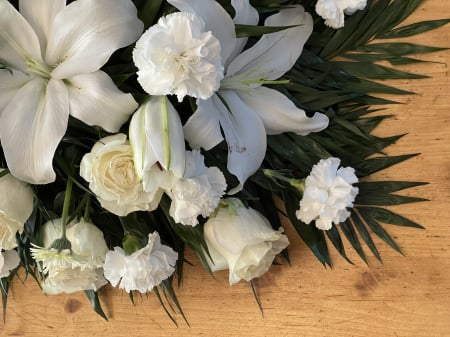 Aranjament funerar alb Stelar [2]